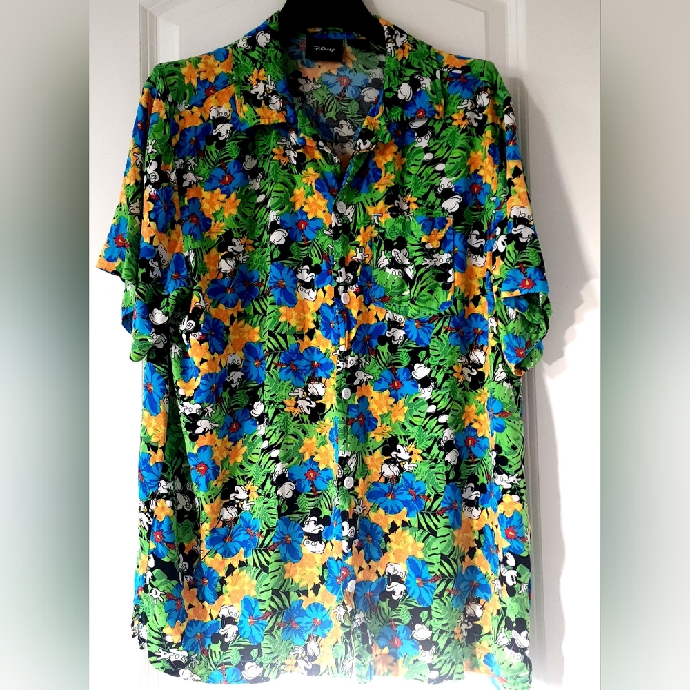 Disney Mickey Mouse Hawaiian Camp Shirt Womens Size Large Short Sleeve